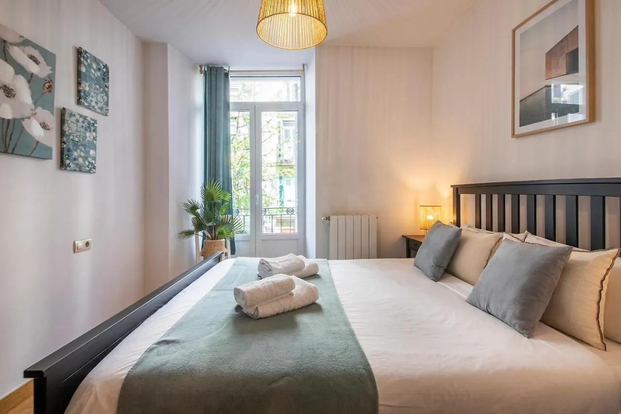 Legazpi, Apartamento Amplio, Moderno Y Centrico San Sebastian 0*,  Spain